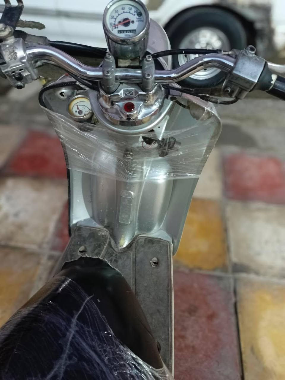 السلام عليكم دراجه مصريه للبيع دراجه خير من الله

مرتبه مال جناي شرط الشغل والنضافه نكره هندر

سلف شغال بس عوزه باتري الشراي بيه خير يدلل

مكاني ناصريه مركز    الاتصال *********** السعر 200 وبيه مجال للشراي
