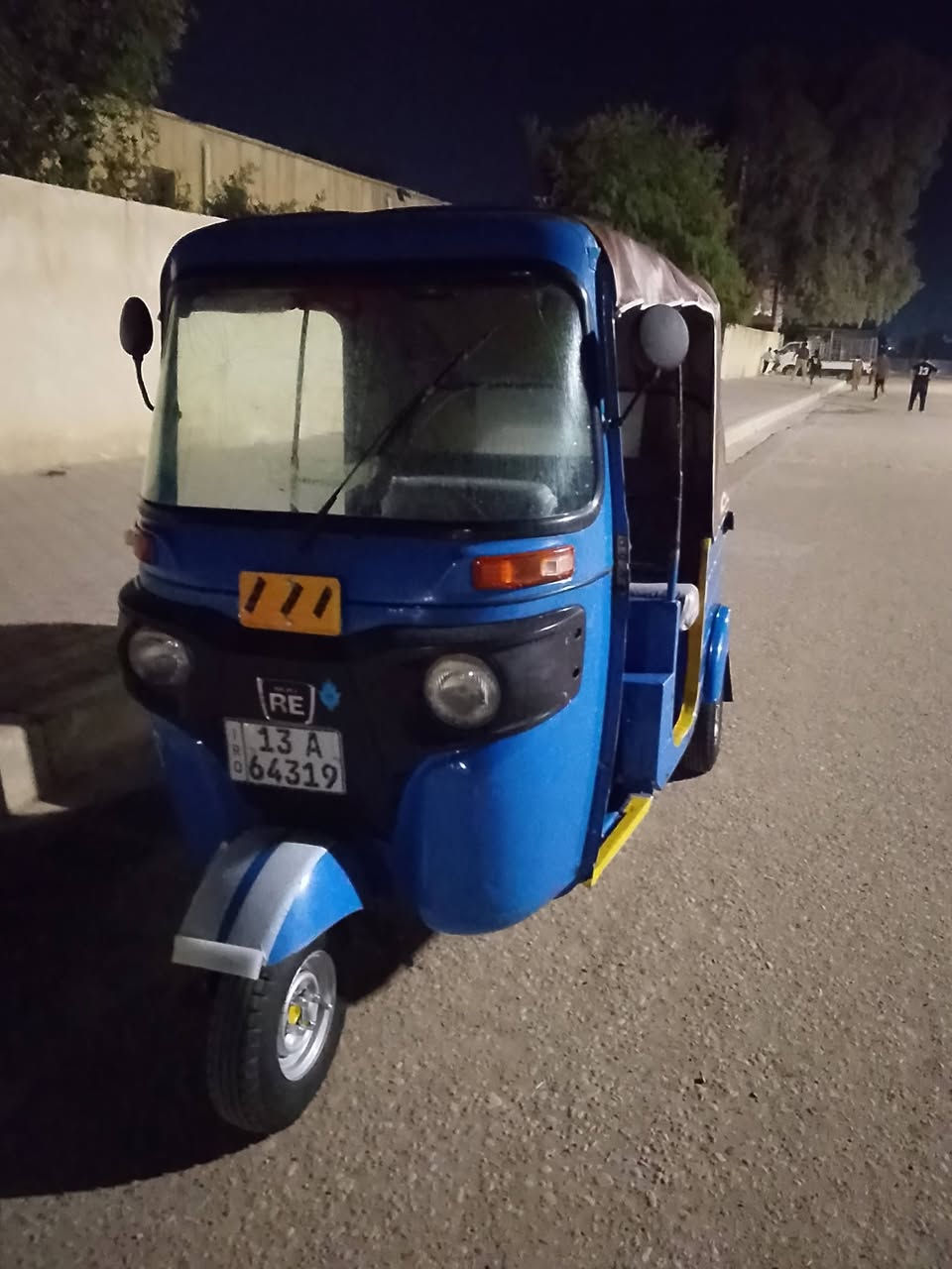 سلام عليكم شباب تكتك موديل 20 شهر 12 رقم وسنويه تخم تاير كاعيات مسجل مكينه مفتوحه لا تنقيص ولا تبخير بيه صفحه صبغ ومعجون السعر 6100 وبيه مجال عنواني الكحلاء ***********
