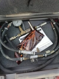 ضاغط زيت • ٢٤ فولت • جنطة قطع غيار