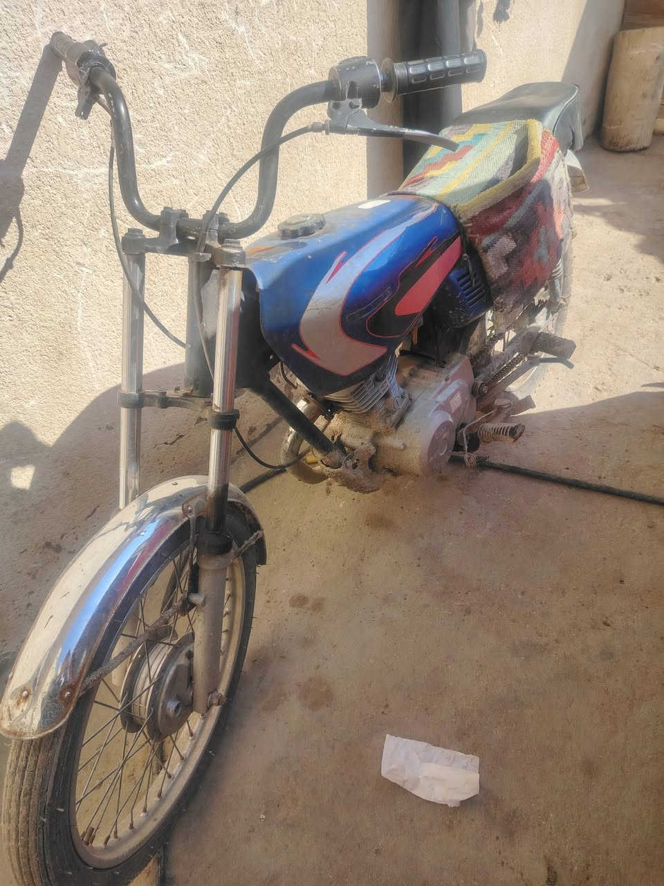 سلام عليكم دراجه اربعه كير كلك للبيع السعر 200بيهه مجال الشراي يتصل ***********
