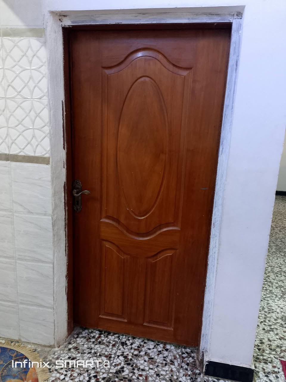 للبيع المساحه الكليه 625م بناء البيت 100م السقف سندويج حديقه اماميه وخلفيه كامل خدمات طابو زراعي سند 25 الدوره هور رجب العدوانيه السعر 85الاتصال ***********
