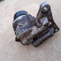 قطع غيار سيارات • للبيع