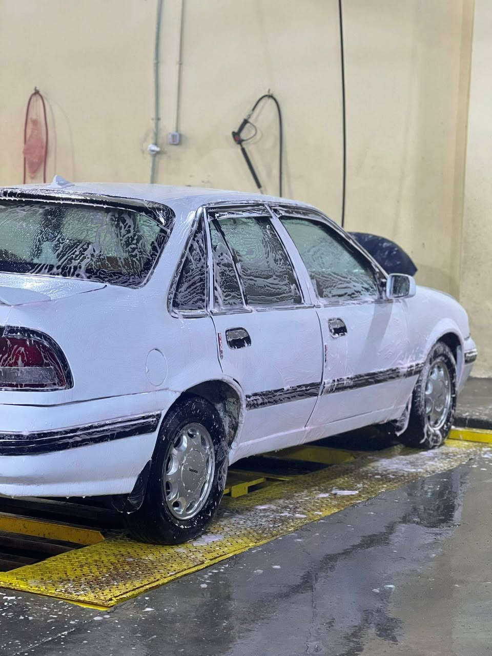 برنس للبيع موديل 95 رقم بغداد مشروع وطني كير ومحرك جديد اوتماتيك تخم تاير جديد صبغ حزام جماليه السعر 35 وبيها مجال مكان الفلوجة ***********
