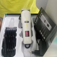 ماكنة حلاقة • ديجتال • بطارية تدوم ١٠+