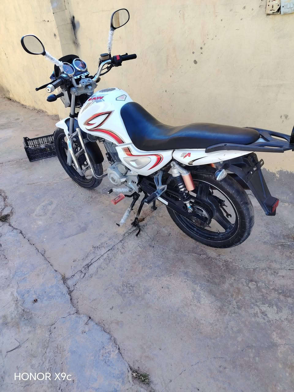 سلام عليكم سنكي للبيع موديل ٢٠
محرك ٢٠٠ مفتوح
السعر 750
  وبقيت التفاصيل خاص


**إذا كنت صاحب هذا الإعلان وتريد حذفه لأي سبب، رجاءا أرسل رسالة إلى الدعم الفني**