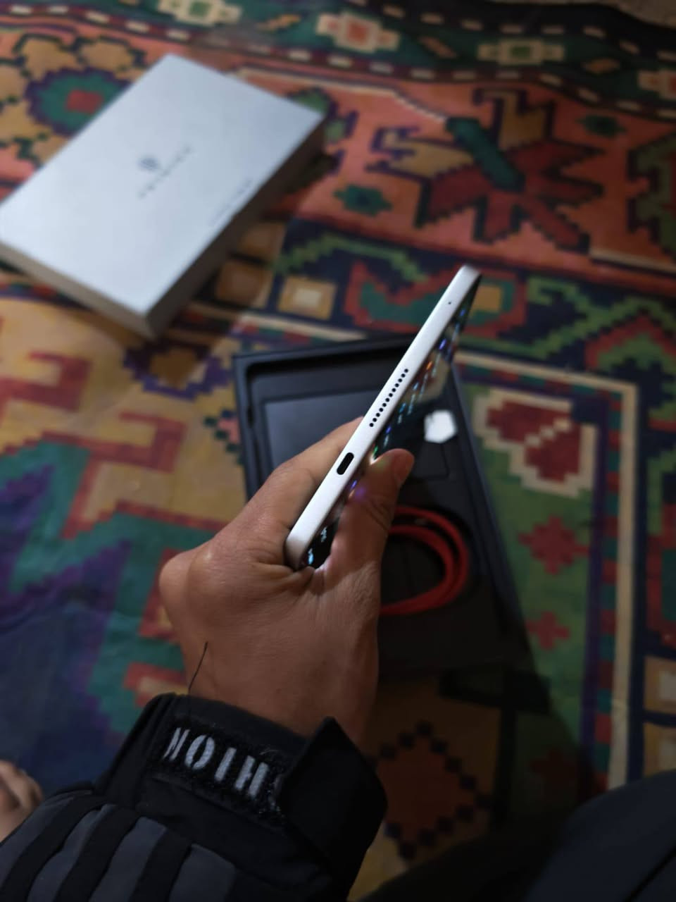 ايباد ريد مجك الاسترا ذاكره 256 ايباد أخو الجديد بمعنى الكلمه سعر 700 الرقم ***********
