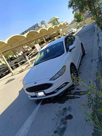 فورد فيوجن موديل 2018 فول واحد عل واحد عدا الفتحه تحكم ستيرا اربع جهات...