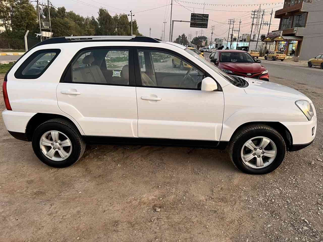 سلام عليكم 
للبيع كيا اسبورتج 2009خليجي 
سياره كفاله عامه 
سنويه و رقم جديد لحد 31 
السعر 126 او بيها مجال السونر مرفق 
العنوان ديالى خانقين 

‭0778 391 8037‬
