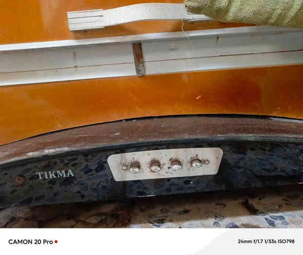 كاونتر طابقين معه ساحبه اصليه  سنكي كرانيت 
طوله مترين السعر ٢٥٠  مكاني حي الوفاء قرب شارع عشرين رقمي ***********
