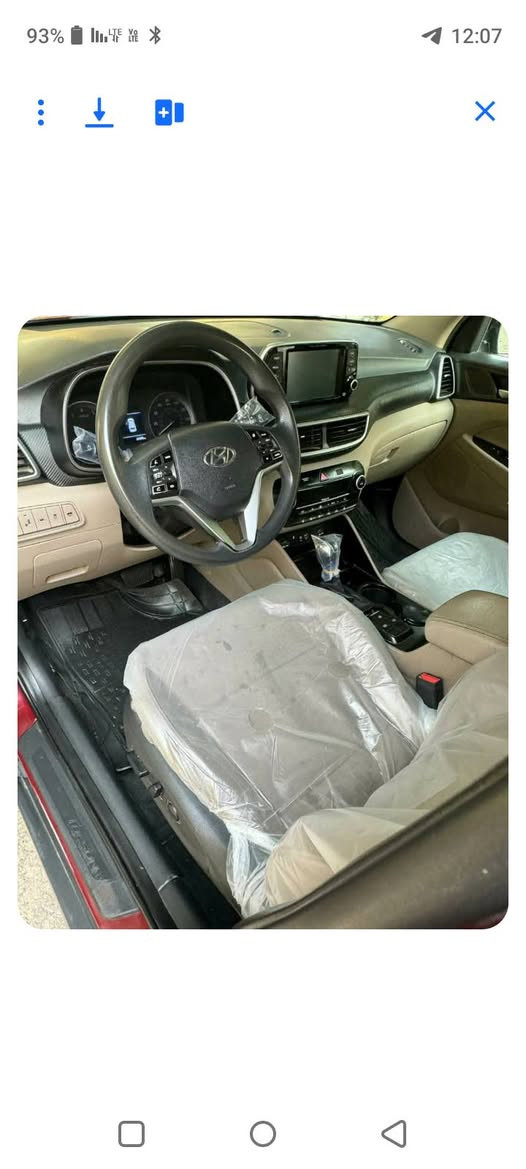 السلام عليكم
بدون مراوس فقط بيع 
توسان 2019 فول لمتد رقم بغداد باسمي تحويل مباشر 
حادثه جانبي 3 قطع صبغ بابتين وجاملغ خلفي والباقي مكفول 
مكينه 2400
مواصفات الفول معروفه 
ماشيه 89 الف 
سياره بعده نظيفه وجاهزه من كلشي
مكانه بغداد العبيدي 
***********
السعر 142 قفل سعر نهائي
