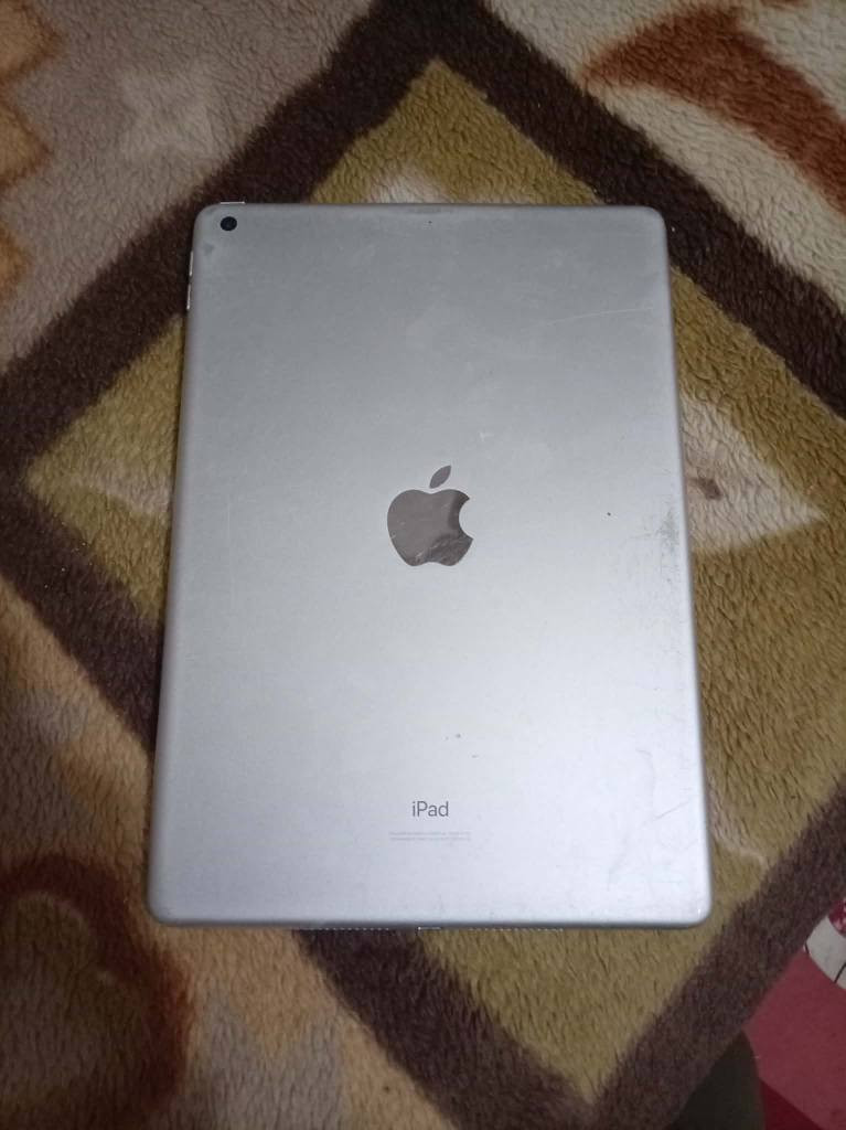 الشاشة: 10.2 إنج Retina
.زر بصمة (Touch ID) في الأسفل
📷 كاميرا خلفية وحدة
. مدخل سماعة 3.5mm
. يدعم Apple Pencil الجيل الأول
⌨️ يدعم الكيبورد الذكي (Smart Keyboard)
💾 نسخ التخزين: 32GB / 128GB
🔄 النظام: يدعم iPadOS إلى إصدارات متقدمة
السعر 160وبي مجال قليل عمارة, ميسان


**إذا كنت صاحب هذا الإعلان وتريد حذفه لأي سبب، رجاءا أرسل رسالة إلى الدعم الفني**