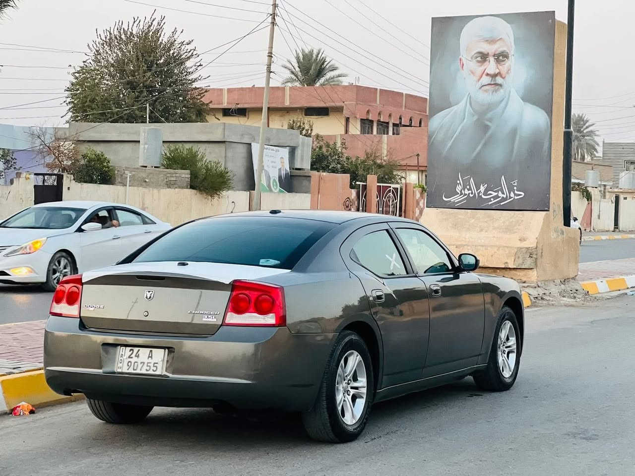 السلام عليكم
دوج جارجر 
موديل 2010 
مواصفات SXT
شاشه جيره 
مكينه حديده قبل سبوع شادها حجم 3500
كير شرط
اكسل 
حداديه مبدل جديد شرط 
تخم تاير كلو جديد 
رقم دهوك 
سنويه لل 2027 
تحويل شرط 
منضومة زينون شمسي كامل 
السياره ربع متذب عليها
ضررها سونار مرفق بالمنشور 
جاملق كلير من امريكا 
وجاملق وبنيد بالعراق 
واربع اصابع بالباب الامامي ثنينهن
للبيع او مراوس بكورلا واي سياره حسب القناعه 
للاستفسار اكثر اتصل 

‭0781 696 0884‬
