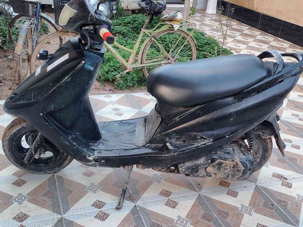 سلام عليكم دراجه البيع ماكس ثعلب موديل 2008دراجه كلهة شغاله هندر واحد تشتغل دراجه حلوه ونضيفه سعر 180وبيهة مجال بسيط هاذه رقمي ***********نتصل ودلل
