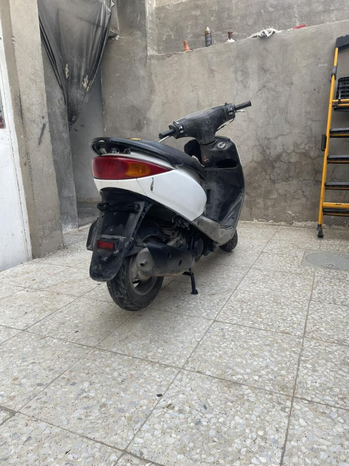سلام عليكم لبيع دراجة بريز دراجة مابيهة أي نقص محرك خير منالله أوراق كاملة مكاني بلديات سعر 500 رقم تليفون ***********
