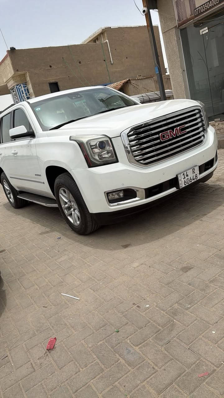 جمسي يوكن بتره وارد خليجي رقم بصره باسمنه  السياره نص مواصفات جديده بلكارتون وبدون اي نواقص مكاني البصره السياره احلا من الصور تجي وتشوف بعينك بيه صبغ ربع جاملغ امامي اثر شخط السعر 295وببها مجال ***********

