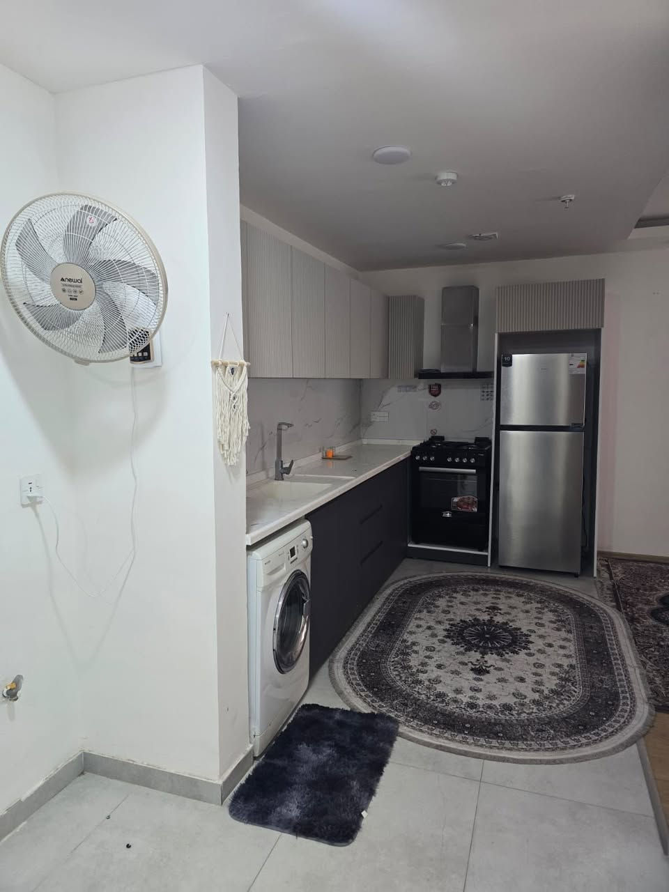 🔸سند طابو يتسجل بإسم اي عراقي
📍أربيل-بيت للبيع 5حساروك قرب شارع كورنيش 
➖مساحة 125M طابقين 
يتكون⤵️
➖4غرف نوم 
➖صاله-مطبخ-مجموعه
للاستفسار 
*********** WhatsApp
