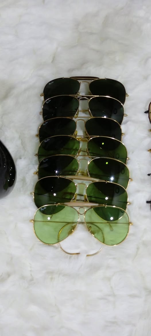 راي بان امريكي اصلي
انتاج قديم متوقف التصنيع


**إذا كنت صاحب هذا الإعلان وتريد حذفه لأي سبب، رجاءا أرسل رسالة إلى الدعم الفني**