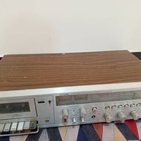 راديو • ساعة