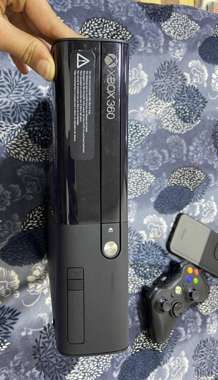 جهاز xbox 360e أو سوبر سلم
جهاز مهكر الهكر بل هارد مو قطعه موديل 2013 قطعه نظيفه مع 2يدات و هارد 250g شرط فحص يلا استلم 

متوفر توصيل سعر ما اعرف بيهم فقط علق وادزلك خاص 

محوله كامله ويربط نت بي نظام تبديل غلاف العاب يشغل اقراص اصليه فقط


**إذا كنت صاحب هذا الإعلان وتريد حذفه لأي سبب، رجاءا أرسل رسالة إلى الدعم الفني**