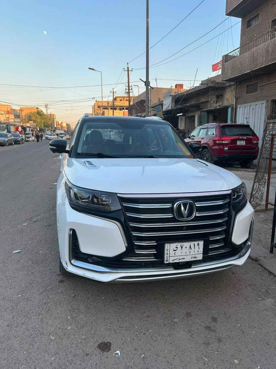 السلام عليكم شانجان S95 موديل ٢١ رقم بغداد السياره نضيفه جدا بيه بارد على كد شبر بالجنطه سعره ١٧٥ وبيه مجال للطيبين رقم الهاتف ***********
