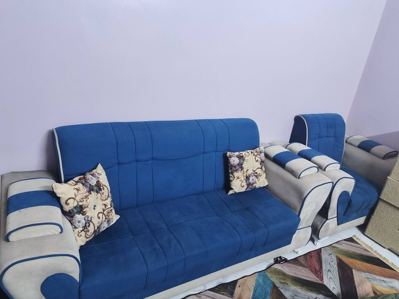 🔴 للبيع – أطقم تخم 🔴
✨ طقمين تخم بحالة ممتازة ونظيفين
🛋️ مريحين ومناسبين للبيت
🎨 ألوانهم ثابتة وشغلهم مرتب
📌 الحالة: مستعمل استعمال خفيف
💬 السعر خاص
📍 الموقع: (اكتب منطقتك)
📞 رقم التواصل: ***********
📲 واتساب أو ماسنجر أو اتصال
👍 الصور مرفقة وتغني عن الشرح
