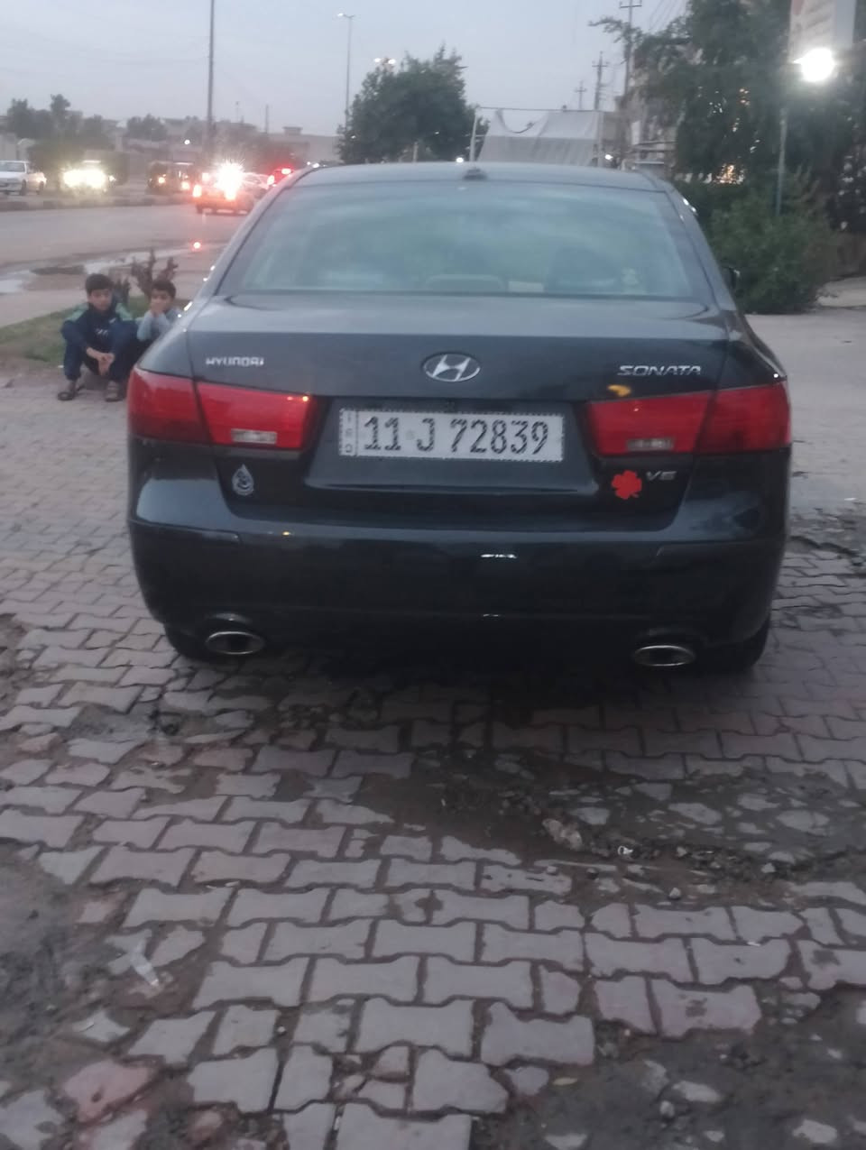 سلام عليكم سوناته موديل 9محرك 6سلندر 3300 رقم بغداد نكليزي بسمي تحويل ثاني يوم بيهة بنيد وجاملغ لمامي مصبوغة عام بدون دواخل ليبل واحد صدر جديد تخم تاير جديد ***********
