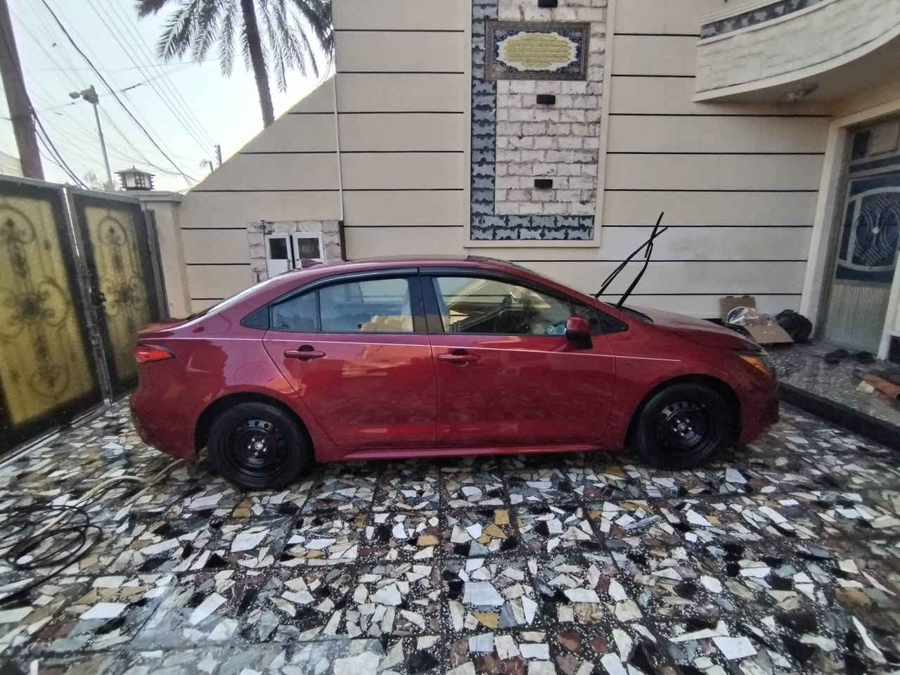 السلام عليكم كورلا موديل 2022 رقم اربيل ماشيه 67 كم موصفات السياره LE محرك 1800 حادثها مثل ماموضح بل صور وبالعراق صار بيها بارد  سياره جاهزه من كلشي تريد وكاله تريد تحويل  السعر ١٥٨ و بيها مجال                      مكاني بغداد  حي العامل  ***********
