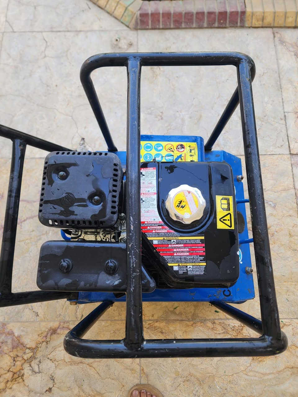 حادلة .كمبكتر حجم كبير
حجم 60×60
نظافة جيدة حسب الصور 
استعمال اقل من شهرين 
المكان الخميسات قرب شركة النفط


**إذا كنت صاحب هذا الإعلان وتريد حذفه لأي سبب، رجاءا أرسل رسالة إلى الدعم الفني**