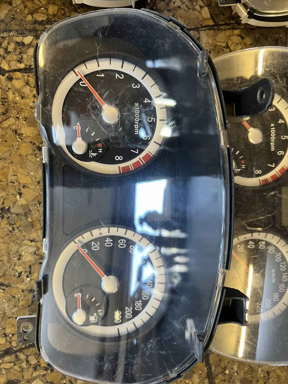 يوجد كيجات ابو الحماوه اكسنت و ريو 
السعر 90 الف 
شركة ماهر الحجار 
يوجد توصيل لجميع محافظات العراق 🚚 
العنوان صناعة وادي عكاب سايدين ويلاد قندله ثالث فرع عل 
يمين
للتواصل: ***********…….. ‭٠٧٥١ ١٥١ ٥١٦٨‬
