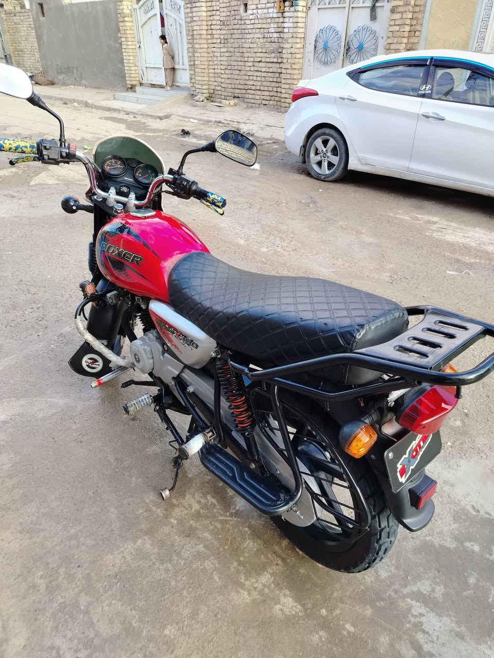 السلام عليكم درجه بوكسر 2023دراجه نضيفه جديده السعر مليونين ونص ***********

