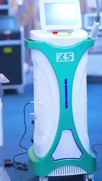 جهاز ليزر للبيع. بسعر. مناسب. رقم الهاتف 07882023716