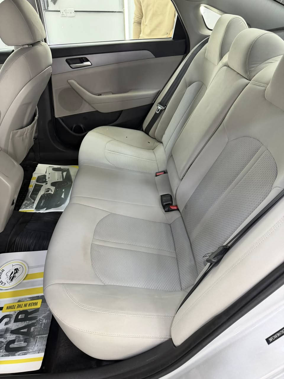 السلام عليكم سوناتا 2019 SE وارد امريكي ماشية 68000mi السيارة رقم اربيل تحويل ثاني يوم مواصفات السيارة شاشه نقطة عمياء كامره حساسات خلفية السيارة كير ومحرك نضيفات وبيها سونار مسويلها بيها الباب البصف السايق والصندوك مبدل نفس اللون فقط قطعه وحده صبغ الجاملغ بصف السايق وبيها رصعات بسيطه السعر 143ورقه وبيها مجال بسيط مكان السيارة بغداد حي الجامعة للاستفسار ***********
