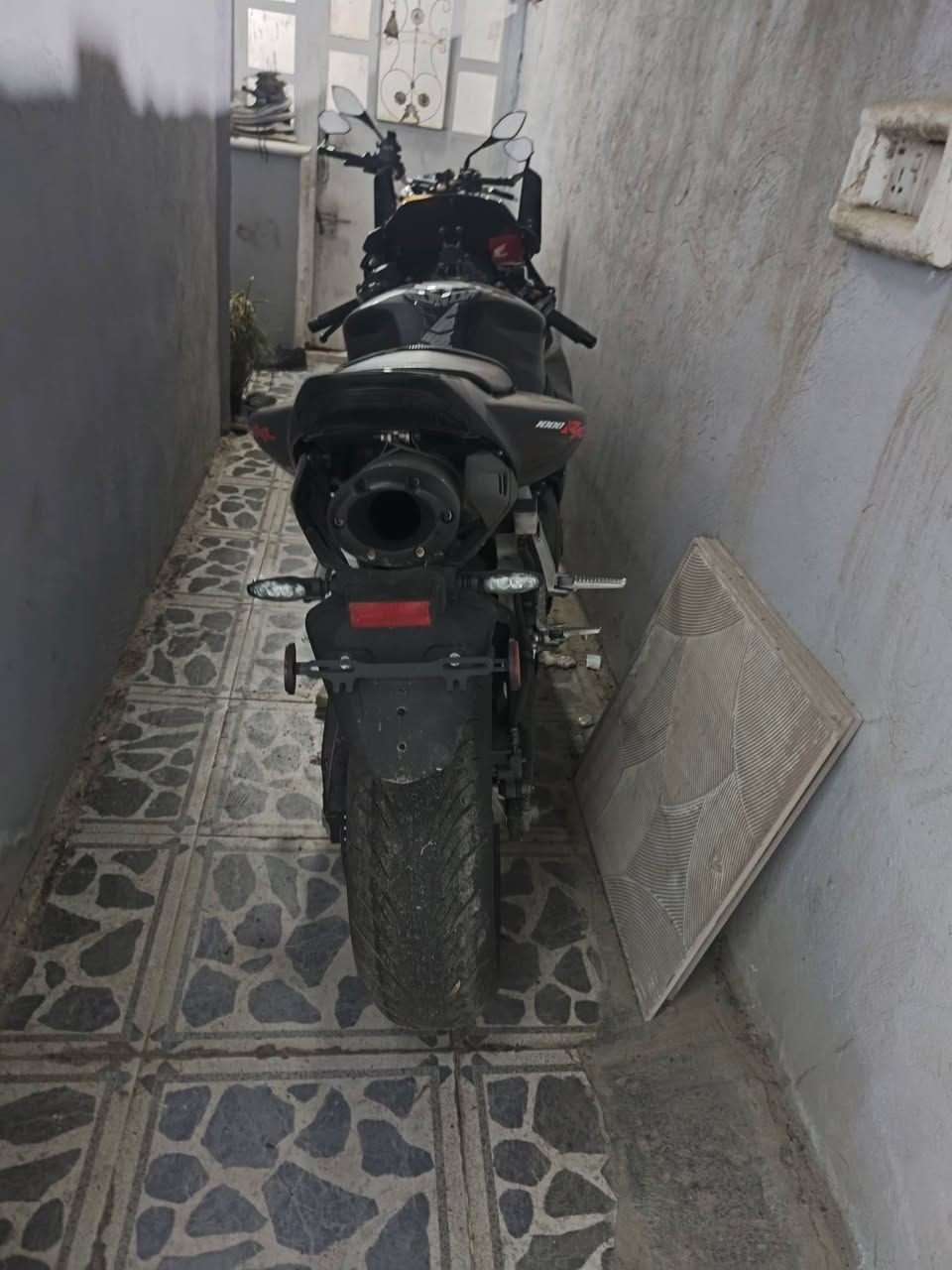 لاطشة *********** واتساب موجود مكاني جكوك أو ساحه عدن رايدها 11 بيها مجال
