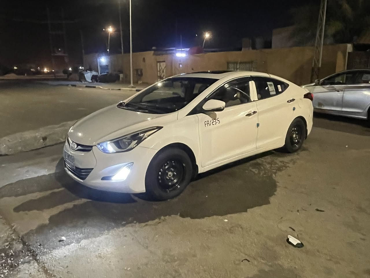 سلام عليكم سيارة النترا موديل 2014 سنويه لل28 مكينه جديده منظومه تبريد جديده سيارة بيها رشات صبغ مكان تكشير السعر 115وبيها مجال بصيط سيارة فول موصفات ماعدا تبريد الخلفي العنوان بصره زبير  ***********
