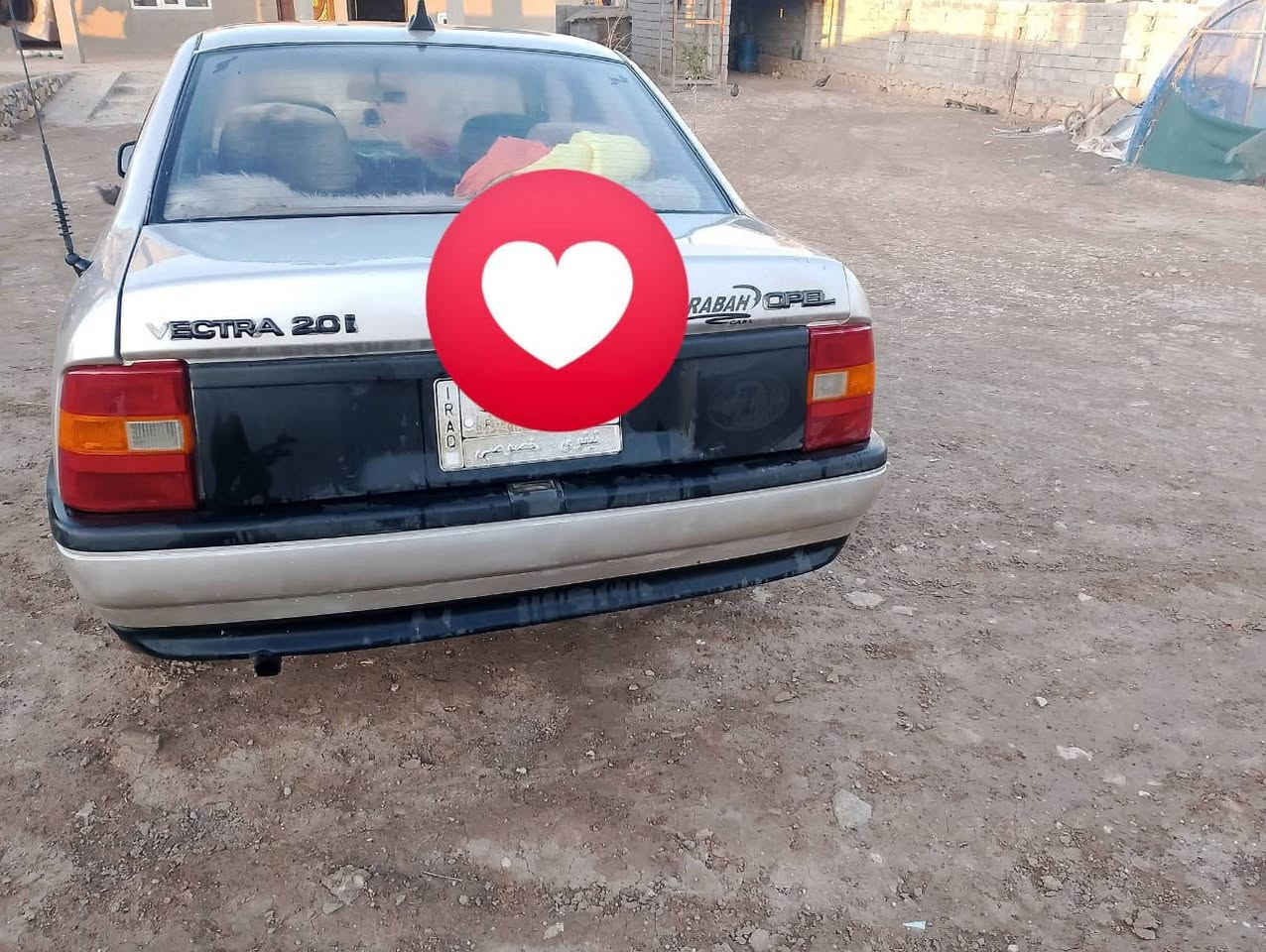 للبيع فكترا حجم 20
موديل 1990
بوند امبدل 
صبغ بصيط الباب الخلفي 
حداديه جاهزه 
صبغ جماليه منعدا السقف
 شرط تحويل
التواير الامامي جديد الخلفي نص عمر
سياره جاهزه  وشوف العين يبري الذمايم
 43وبيها مجال لاشراي ***********
