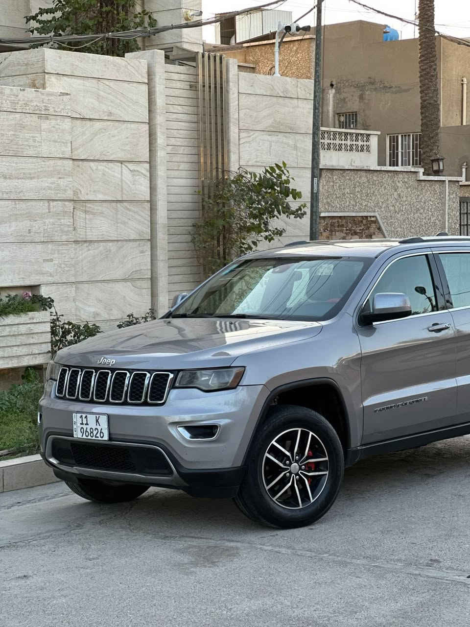 يالله
سلام عليكم بيع مستعجل 
جيب موديل 18 سعر 168 
الهاتف ***********
رقم بغداد بسمي حادثها موضح بصور
سيارة نضيفة وجاهزة كير مكينة تبريد 
مكاني بغداد سعر 168
الرقم ***********
