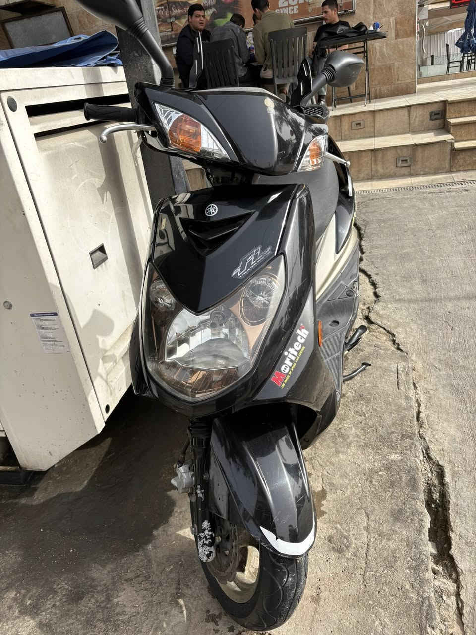 سلام عليكم درجه سكنس 140 درجه نضافه ١٠٠/٩٠دراجه كامله مكمله ويلات ذهبي بدلدي تايرات تخام جديد درجه نكره سلف درجه خير من الله طلعات حديد موديل 20014درجه كلش نضيفه المنه مصالي شهر من نزالته بس حولت مكاني جاي ابيعه درجه تجي شوفه اي نقص مابيه كله شغل من اشاير دبل اشاره كهربيات كله شغله او كلوبات عالي ناصي حساس كله شغاله مكاني بغداد شارع فلسطين ***********
