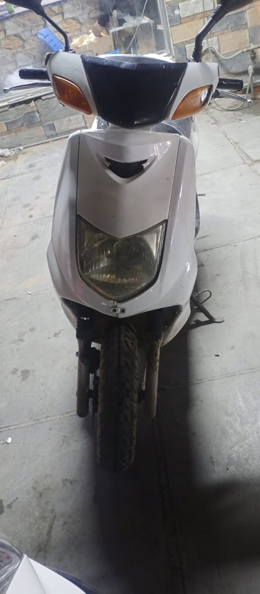 سلام عليكم دراجه سكنس نثيه ياباني بيهاا دخانه. دراجه كايمه بيهاا بس تشتغل نكره وحده. ابيع كوم حديد سعر 300 وبيهاا مجال عنوان شعله رقم ***********
