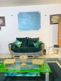 تخم تفصال عشر مقاعد للبيع للاستفسار الاتصال او المرسله 07735638156