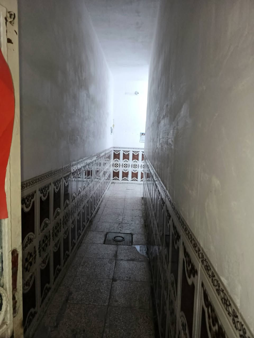 السلام عليكم بيت لليجار طابق ارضي سعر لاجار350العنوان كماليه حي السلام شارع المستشفى الفضيليه الاتصال  ***********جاهز لسكن
