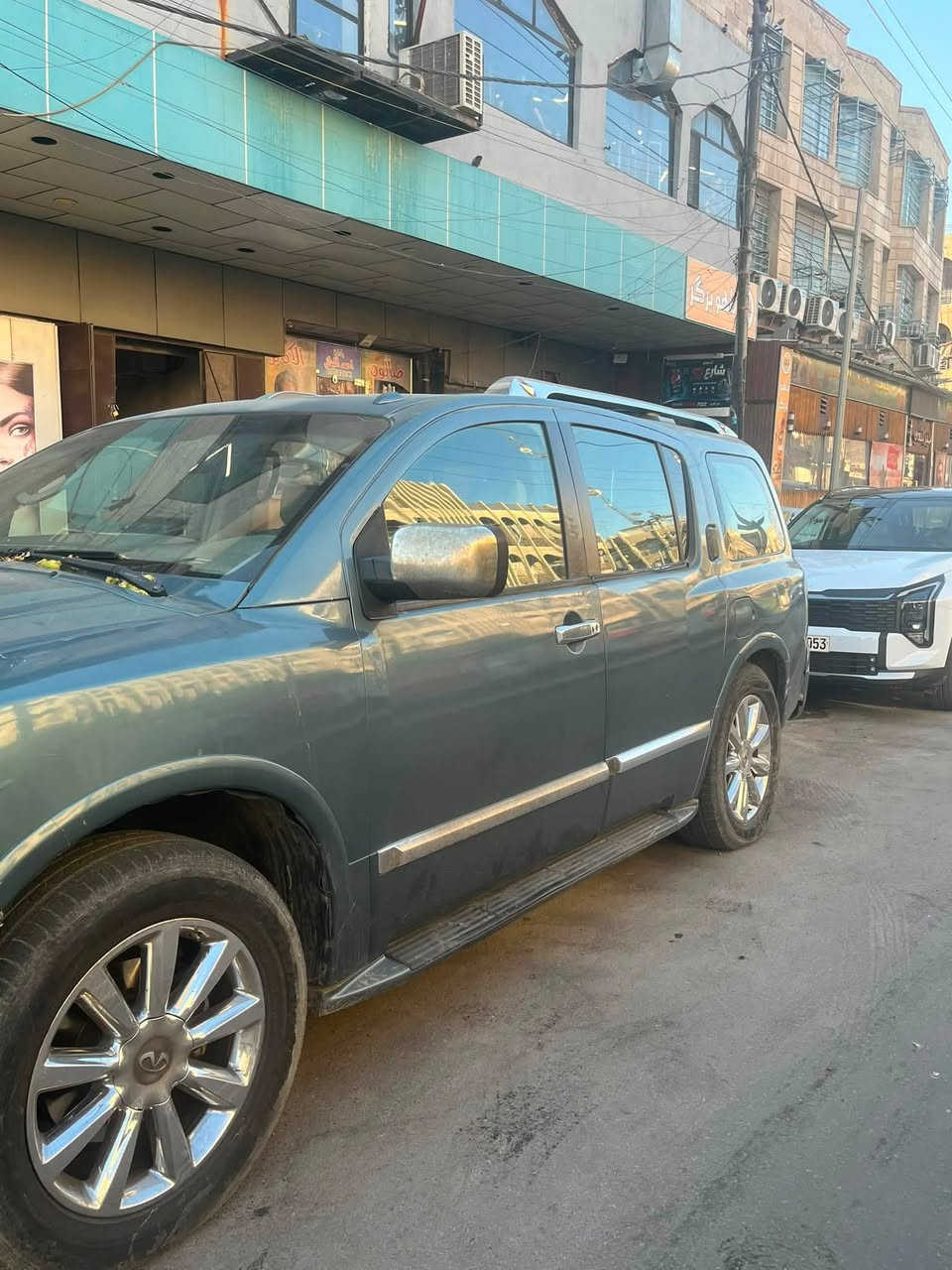 انفنتي QX56 للبيع سياره نظيفه بلنسبه لموديلها مصبوغه عام جماليه حداديه وصدر وتبريد كفاله بس بيه طبه بل گير مماثر ع سيارة تحويل ثاني يوم سياره باسمي السعر ٨٠٠٠$ تواصل ***********
