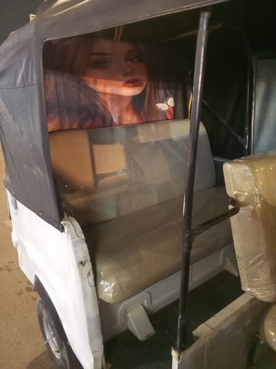 🚗تكتك بياجو  للبيع موديل 2018 نازلة ب2020🚗
اوراق كاملة شرط الترقيم 
محرك وكير وكشر خير من الله
 تخم تايرات جديد
جادر شركة اصلي جديد 
دوشمة كشنات  كوستر جديدة اصلية 
بردة صورة خلفية 
قمجي كلج قمجي كير قمجي بك جديدات 
مسجل سيارة اصلي اوكس راديو وسماعات 2 
اسبير واسبانة 
بردة مطرية جديدة 
نقصها جوزة شكل وتنفيس ابريكات بريكها مو شي 
تكتك كاملة مالعيشة بيها خبزة مرزوقه وبسعر مناسب 
 رايديها 2500 بمليونين ونص وبيها  مجال للشراي
وهاي كدامكم صورها 
تكتك نضيفة مرتبة مالعيشة بسعر ستوته 
 مكاني بغداد الغزالية شارع ضغط 🛺
متوفر واتساب راسلني  وبالخدمة 
***********
