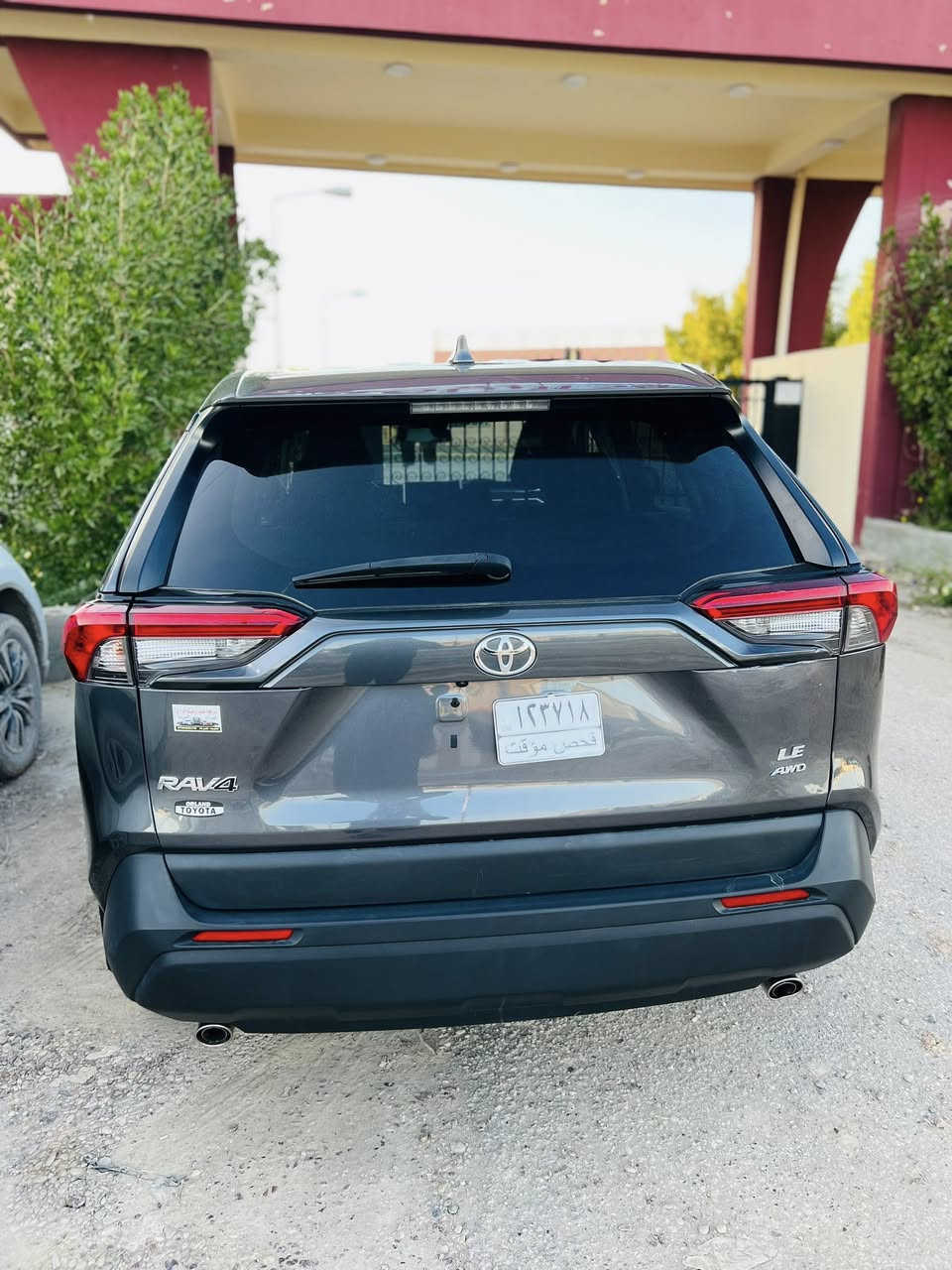 السلام عليكم 
راف للبيع موديل 2023 الفئه LE وارد امريكي الضرر تبديل دعاميات بدون رقم منفيس بغداد  ماشيه 24 السعر 240 قابل للتفاوض
للاستفسار ***********
