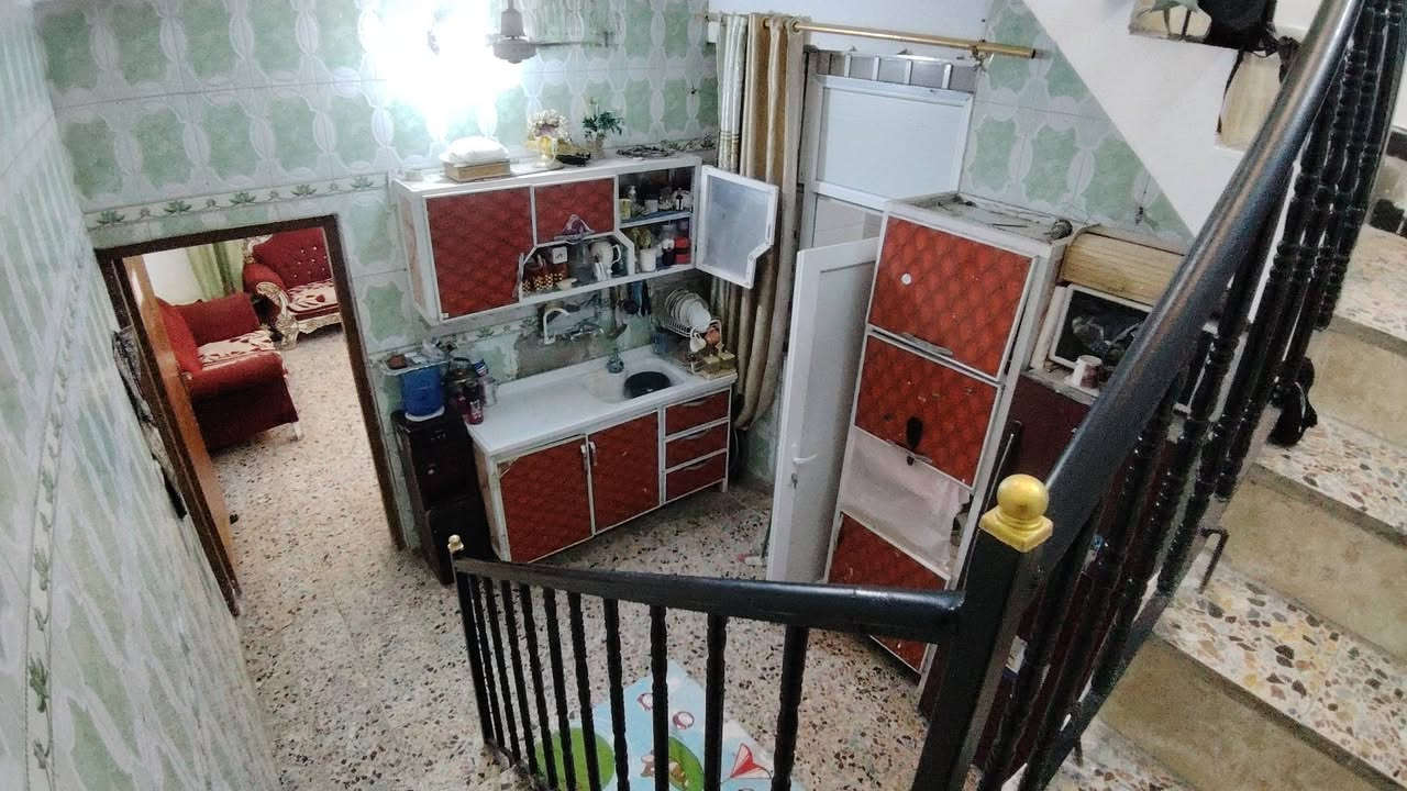بيت للبيع بسعر مناسب 🔥
🏠 المساحة: 50 متر
📐 الواجهة: 5 متر
📏 العمق: 10 متر
🔹 التفاصيل:
صالة مرتبة ومريحة
خدمات متكاملة
طابق ثاني بيه غرفة إضافية
📍 موقع ممتاز وقريب من كلشي:
قريب من مدرسة أربد
قريب من سوق التراث
المنطقة مخدومة بالكامل (ماء، كهرباء، محلات، نقل)
💰 مناسب للسكن أو استثمار
📞 للاستفسار: ***********
