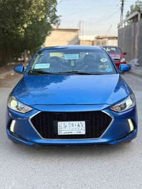 🌷ببركة الصلاة على محمد وآل محمد 🌷للبيع النترا موديل 2017 لون ازرق بيها...