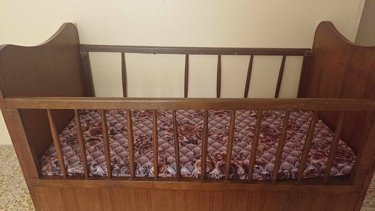 تخت للبيع مع سفنج سعر40بي مجال


**إذا كنت صاحب هذا الإعلان وتريد حذفه لأي سبب، رجاءا أرسل رسالة إلى الدعم الفني**