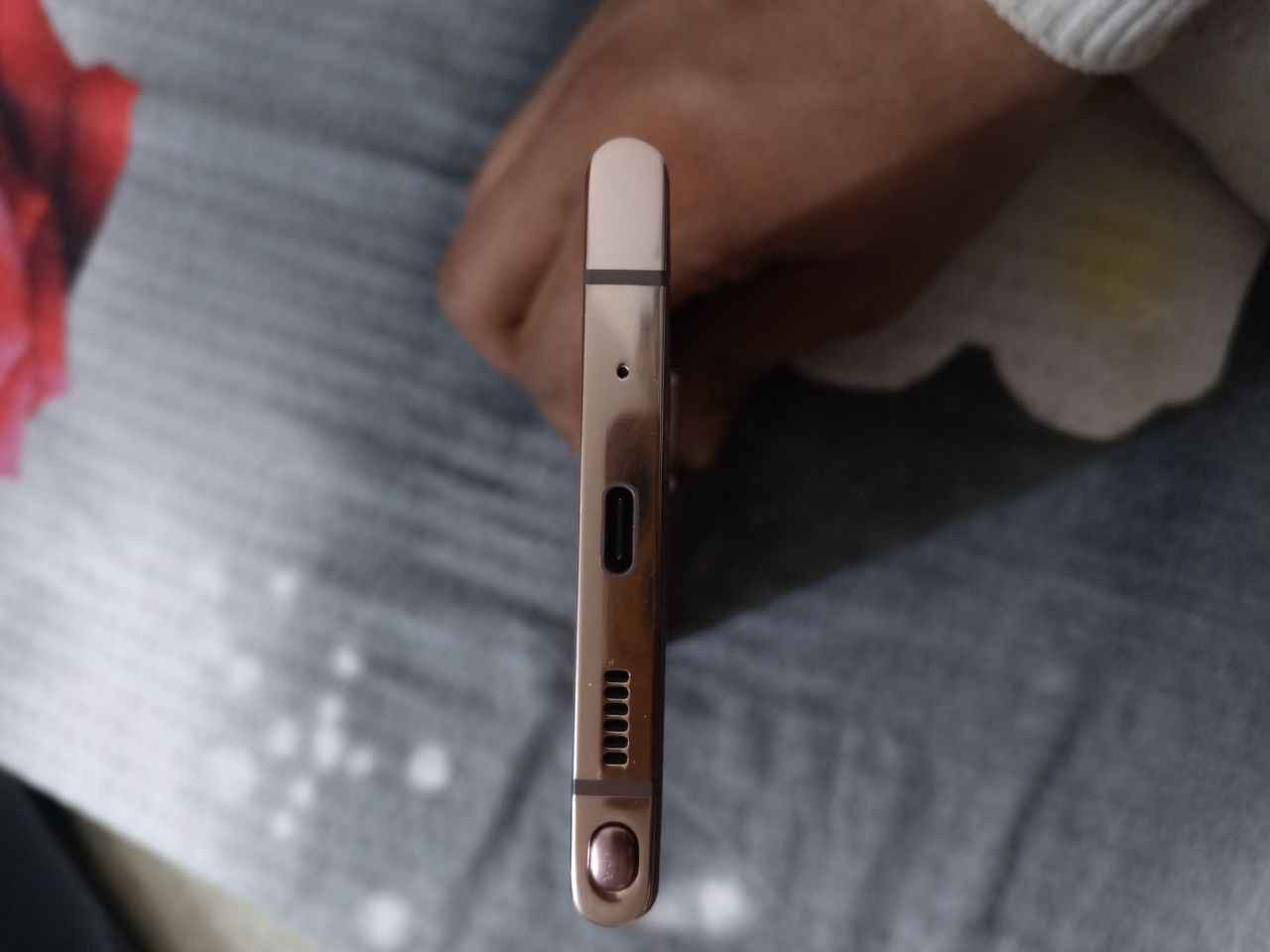 نوت 20الترا

 جهاز مبدل شاشة نوعية كلش زينة 

ظهرة مفطر مثل ما موضح بالصورة 

بصمة وجه شغالة 
بصمة شاشة مدمجة شغالة 
كامرات كلهن شغالات الزوم مالتة 50x تصوير كلش راقي 

جهاز يدعم خطين 

والقلم شغال

ذاكرة الجهاز 256 

سعر الجهاز 350 وبي مجال

المكان كربلاء حي رمضان او الجمعية كربلاء, العراق


**إذا كنت صاحب هذا الإعلان وتريد حذفه لأي سبب، رجاءا أرسل رسالة إلى الدعم الفني**