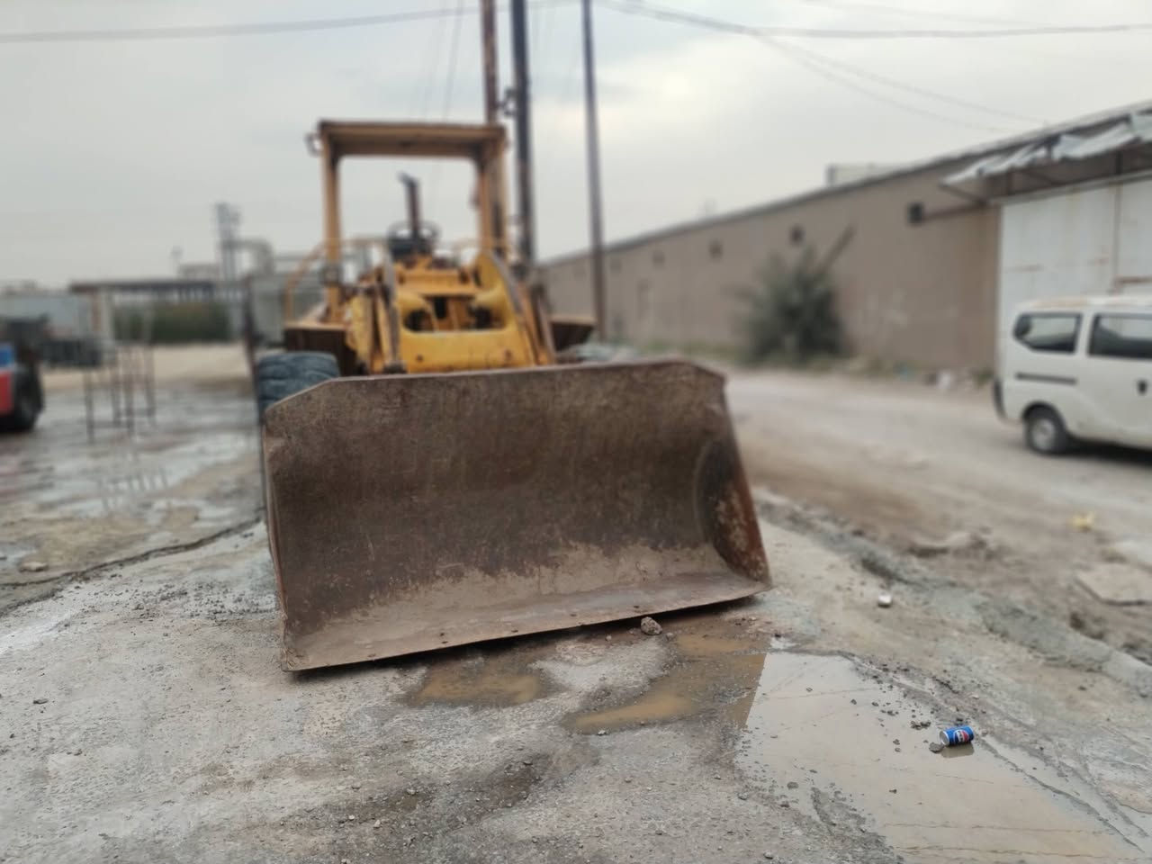 من رخصه الادمن شفل كتر بلر ناين ففتي ٩٥٠ موديل ١٩٧٩ محرك كير خير من الله ستيرن متحرك للبيع العنوان عويريج رقم الهاتف *********** و***********و***********
