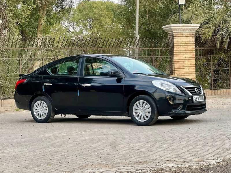 السلام عليكم نسيان فيرسا موديل 2013 وارد امريكي حادثه باب تبديل بدون دواخل بدون لغد او شاصي السياره مكفوله كفاله عامه تخم تايرات جدد صدر جديد مشط ستيرن كله جديد فول تحكمات ستيرن اشاير بلمري مثبت سرعه لايت زنون كير مكينه ع وضع الشركه ماشيه 93 ميل السعر 85 وقابل للتفاوض 
الرقم ***********
# للتنويه الضرر موضح  في السونار عدا السياره كفاله
