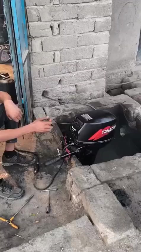 توهاتسو 18ياباني مديل 14
مفتوح بس محرك 
سعر 850مع التوصيل وبيهه مجال بسيط
***********
